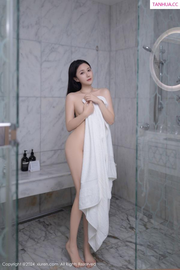 鱼子酱fish  [XiuRen]高清写真图 2024.08.16 No.9030 鱼子酱Fish 丝袜美腿第76张图片